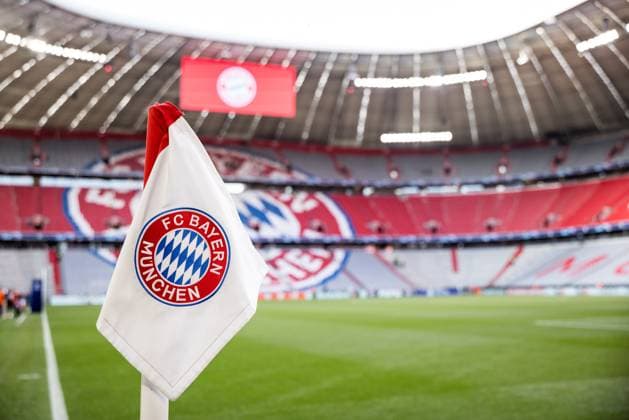 UEFA Champions League FC Bayern Munich Real Madrid 30 04 2024 The corner flag with FC Bayern Munich logo UEFA Champions League FC Bayern Munich Real Madrid, Munich, Allianz Arena Copyright: xBEAUTIFULxSPORTS Wunderlx