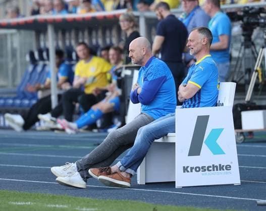 The coaching team, Torsten Lieberknecht and co-coach Dariusz Scholtysik Football, Men, Season 2023 2024, 2 BL, Eintracht Stadion, Eintracht Braunschweig Legends Match DFL REGULATIONS PROHIBIT ANY USE OF PHOTOGRAPHS AS IMAGE SEQUENCES AND OR QUASI VIDEO