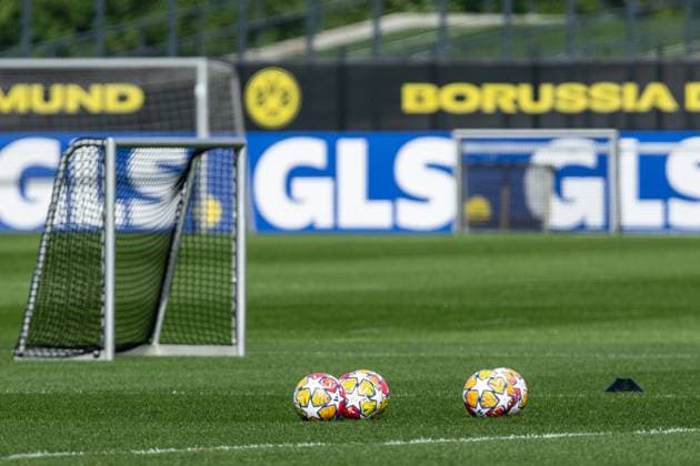 Training, Borussia Dortmund 30 04 2024 Champions League match balls Training UEFA Champions League match Borussia Dortmund FC Paris Saint Germain, Signal Iduna Park, Dortmund 30 04 2024 Copyright: xBEAUTIFULxSPORTS Buriakovx