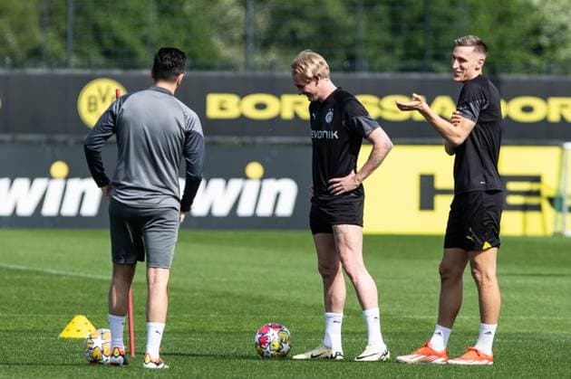 Training, Borussia Dortmund 30 04 2024 Nico Schlotterbeck Borussia Dortmund, 4 , Julian Brandt Borussia Dortmund, 19 Training UEFA Champions League match Borussia Dortmund FC Paris Saint Germain, Signal Iduna Park, Dortmund 30 04 2024 Copyright: xBEAUTIFULxSPORTS Buriakovx