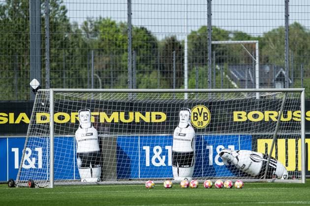 Training, Borussia Dortmund 30 04 2024 Football pitch until training UEFA Champions League match Borussia Dortmund FC Paris Saint Germain, Signal Iduna Park, Dortmund 30 04 2024 Copyright: xBEAUTIFULxSPORTS Buriakovx