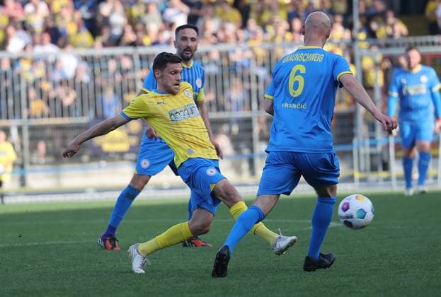 Mirko Boland on the ball Football, Men, Season 2023 2024, 2 BL, Eintracht Stadion, Eintracht Braunschweig Legends Match DFL REGULATIONS PROHIBIT ANY USE OF PHOTOGRAPHS AS IMAGE SEQUENCES AND OR QUASI VIDEO