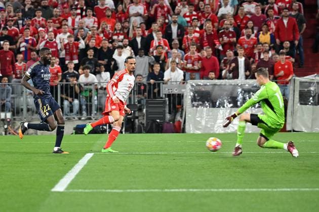 Muenchen, Allianz Arena, 30 04 24, GER, Men, UEFA Champions League, Round of 16, Season 2023 2024, FC Bayern Muenchen Real Madrid Bild Torchance Leroy SANE Muenchen Only for editorial use UEFA regulations prohibit any use of photographs as image sequences and or quasi video Bayern Germany