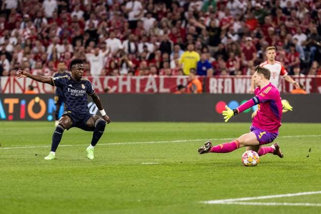 UEFA Champions League FC Bayern Munich Real Madrid 30 04 2024 Vinicius Junior Real Madrid, 7 shoots 0 1, Manuel Neuer FC Bayern Munich, 1 misses UEFA Champions League FC Bayern Munich Real Madrid, Munich, Allianz Arena Copyright: xBEAUTIFULxSPORTS Wunderlx