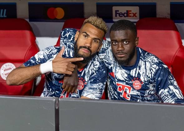 Eric Maxim Choupo Moting FC Bayern Muenchen, 13 and Dayot Upamecano FC Bayern Muenchen, 2 take a seat on the bench and pose for the camera GER, FC Bayern Muenchen vs Real Madrid CF, Football, Champions League, Semi-final, First leg, Season 2023 2024, 30 04 2024 DFL DFB REGULATIONS PROHIBIT ANY USE OF PHOTOGRAPHS as IMAGE SEQUENCES and or QUASI VIDEO GER, FC Bayern Muenchen vs Real Madrid CF, Football, Champions League, Semi-final, First leg, Season 2023 2024, 30 04 2024 Muenchen Copyright: xEibner-Pressefoto HeikexFeinerx EP_HFR