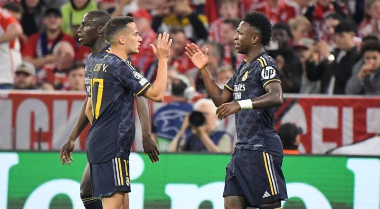30 04 2024, xemx, Football UEFA Champions League, FC Bayern Muenchen Real Madrid emspor, v l Vinicius Junior Real Madrid Jubel, Torjubel, celebrate the goal, jubiliert über das Tor zum 0 1 DFL DFB REGULATIONS PROHIBIT ANY USE OF PHOTOGRAPHS as IMAGE SEQUENCES and or QUASI VIDEO Muenchen
