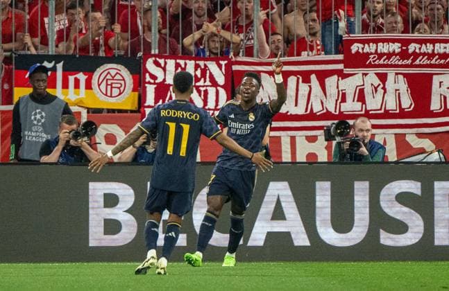 Football, Men, 2023 2024 season, Champions League semi-final, first leg , FC Bayern Munich Real Madrid, v l Rodrygo Real Madrid , Vinicius Junior Real Madrid , cheering after scoring 0 1, 30 04 2024, Copyright: xMatthiasxKochx