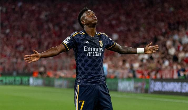 Vinicius Paixao de Oliveira Junior Real Madrid CF, 7 celebrates his goal for 0 1 GER, FC Bayern Muenchen vs Real Madrid CF, Football, Champions League, Semifinal, First leg, 2023 2024 season, 30 04 2024 DFL DFB REGULATIONS PROHIBIT ANY USE OF PHOTOGRAPHS as IMAGE SEQUENCES and or QUASI VIDEO GER, FC Bayern Muenchen vs Real Madrid CF, Football, Champions League, Semi-final, First leg, Match time 2023 2024, 30 04 2024 Muenchen Copyright: xEibner-Pressefoto HeikexFeinerx EP_HFR