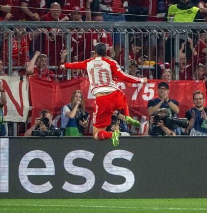 Football, Men, 2023 2024 season, Champions League semi-final, first leg , FC Bayern Munich Real Madrid, Leroy Sane FC Bayern Munich , Cheers after goal to 1 1, 30 04 2024, Copyright: xMatthiasxKochx