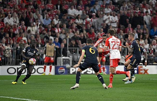30 04 2024, Football UEFA Championsleague 2023 2024 Semi-Final, FC Bayern Munich Real Madrid, in the Allianz Arena Munich Goal to 1 1 by scorer Leroy Sane Bayern Munich DFL and DFB regulations prohibit any use of photographs as image sequences and or quasi video