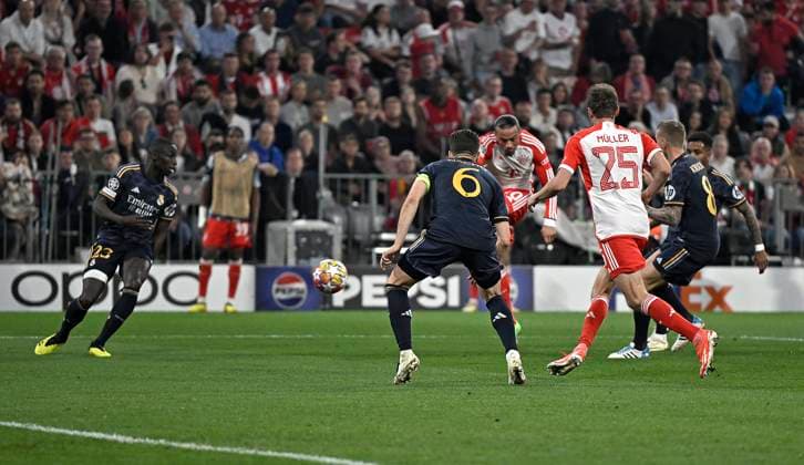 30 04 2024, Football UEFA Championsleague 2023 2024 Semi-Final, FC Bayern Munich Real Madrid, in the Allianz Arena Munich Goal to 1 1 by scorer Leroy Sane Bayern Munich DFL and DFB regulations prohibit any use of photographs as image sequences and or quasi video