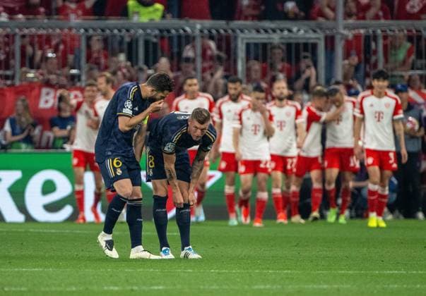 Football, Men, 2023 2024 season, Champions League semi-final, first leg , FC Bayern Munich Real Madrid, v l Nacho Real Madrid , Toni Kroos Real Madrid , Disappointment after conceding 1 1, 30 04 2024, Copyright: xMatthiasxKochx