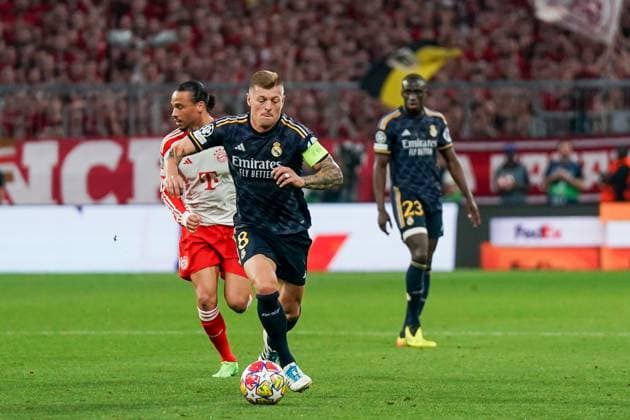 Munich, Germany, April 30th 2024: Toni Kroos (8 Real Madrid) goes forward during the UEFA Champions League semifinal football match between FC Bayern Munich and Real Madrid at Allianz Arena in Munich, Germany. (Daniela Porcelli SPP) Copyright: xDanielaxPorcellix xSPPx spp-en-DaPoSp-20240430-DSC03737