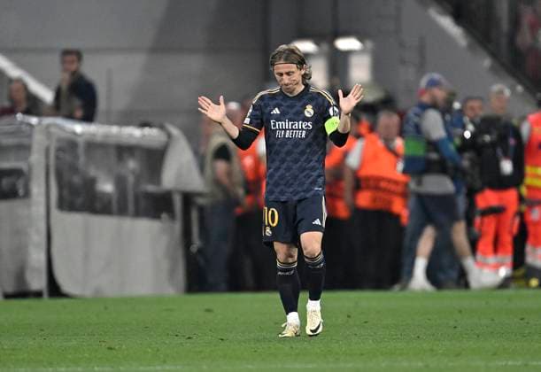 30 04 2024, Football UEFA Championsleague 2023 2024 semi-final, FC Bayern Munich Real Madrid, in the Allianz Arena Munich Luka Modric Real Madrid DFL and DFB regulations prohibit any use of photographs as image sequences and or quasi video