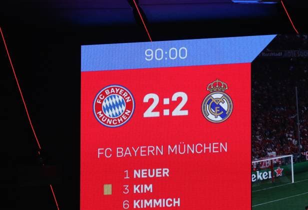 Munich, Germany 30 April 2024 Football, Men, Champions League, Season 2023 2024, Semi-final first leg, FC Bayern Munich Real Madrid, Allianz Arena Final score 2 2 on the scoreboard