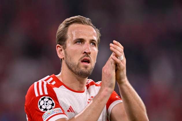 after the end of the match Harry Kane FC Bayern Muenchen FCB 09 thanks fans gesture gesture FC Bayern Muenchen FCB vs Real Madrid semi-final first leg 30 04 2024 DFL REGULATIONS PROHIBIT ANY USE OF PHOTOGRAPHS AS IMAGE SEQUENCES AND OR QUASI VIDEO FC Bayern Muenchen FCB vs FC Arsenal