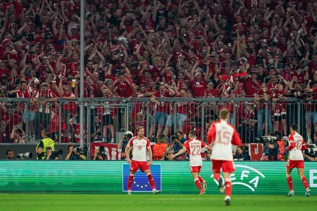 Munich, Germany, April 30th 2024: Fans celebrate Harry Kane (9 Bayern Munich) goal during the UEFA Champions League semifinal football match between FC Bayern Munich and Real Madrid at Allianz Arena in Munich, Germany. (Daniela Porcelli SPP) Cordon Press  DanielaxPorcellix xSPP UEFA Champions League - FC Bayern Munich v Real Madrid