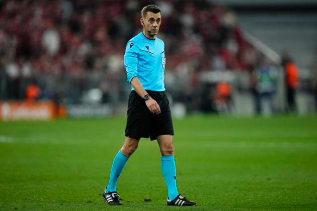 FC Bayern München v Real Madrid: Semi-final First Leg - UEFA Champions League 2023 24 Referee Clement Turpin during the UEFA Champions League semi-final first leg match between FC Bayern München and Real Madrid at Allianz Arena on April 30, 2024 in Munich, Germany. Munich Germany  Copyright: xJosexBretonx originalFilename:breton-fcbayern240430_np1iR.jpg