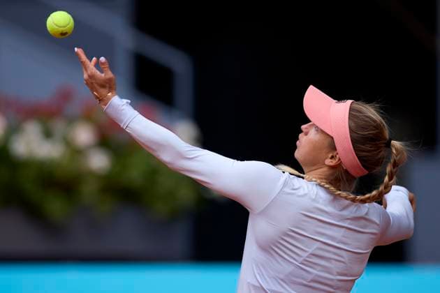 Mutua Madrid Open - Day Ten Yulia Putintseva of Kazakhstan serves against Elena Rybakina of Kazakstan during day ten of the Mutua Madrid Open 2024 at Caja Magica on May 1, 2024, in Madrid, Spain. Madrid Caja Magica Madrid Spain RL_MMO24_01541 Copyright: xRicardoxLarreinax