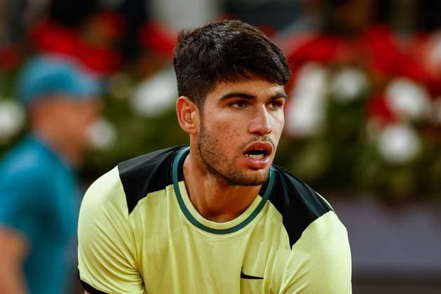 May 1, 2024, Madrid, Madrid, SPAIN: Carlos Alcaraz of Spain looks on against Andrey Rublev of Rusia during the Masters 1000 and WTA, Tennis Damen 1000, tournament celebrated at Caja Magica on May 01, 2024 in Madrid, Spain. Madrid SPAIN - ZUMAa181 20240501_zaa_a181_073 Copyright: xIrinaxR.xHipolitox
