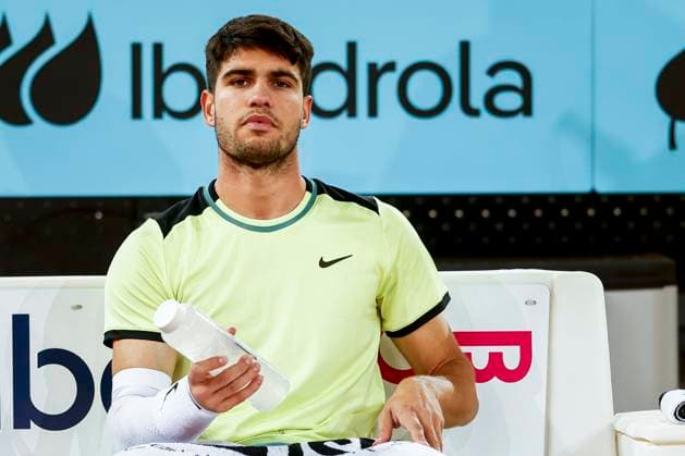 May 1, 2024, Madrid, Madrid, SPAIN: Carlos Alcaraz of Spain looks on against Andrey Rublev of Rusia during the Masters 1000 and WTA, Tennis Damen 1000, tournament celebrated at Caja Magica on May 01, 2024 in Madrid, Spain. Madrid SPAIN - ZUMAa181 20240501_zaa_a181_122 Copyright: xIrinaxR.xHipolitox
