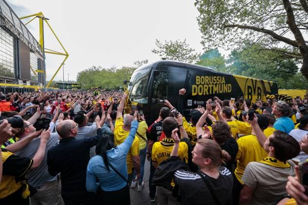 01 05 2024, Football, Season 2023 2024, UEFA Champions League, Semi-final, Borussia Dortmund Paris Saint Germain, The BVB team bus arrives at the stadium, Dortmund Signal Iduna Park NRW Germany xRHR PHOTO DEx Copyright: DennisxEwert RHR-FOTOx RHR-FOTO DE