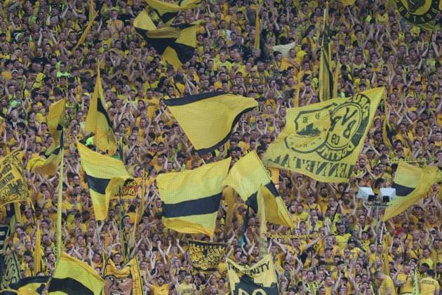 DORTMUND - PSG PHOTOPQR LE PARISIEN Le Parisien Arnaud Journois ; DORTMUND ; 01 05 2024 ; FOOTBALL , 01 05 2024 LIGUE DES CHAMPIONS UEFA , DEMI FINALES ALLER , DORTMUND ( ALLEMAGNE ) , SIGNAL IDUNA PARK BORUSSIA DORTMUND - PARIS SG PHOTO LE PARISIEN ARNAUD JOURNOIS SUPPORTERS DORTMUND France  Copyright: xPHOTOPQR LExPARISIEN MAXPPPxLexParisienx xArnaudxJournoisx 20240501LPA1195 20240501LPA1195