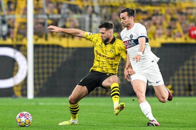 DORTMUND - (l-r) Niclas Fullkrug of Borussia Dortmund, Fabian Ruiz of Paris Saint Germain during the UEFA Champions League semi-final match between Borussia Dortmund and Paris Saint Germain at Signal Iduna Park on May 1, 2024 in Dortmund, Germany. ANP Hollandse Hoogte UEFA Conference League 2023 24 2023 2024 xVIxANPxSportx xGerritxvanxKeulenxIVx 497375672 originalFilename: 497375672.jpg