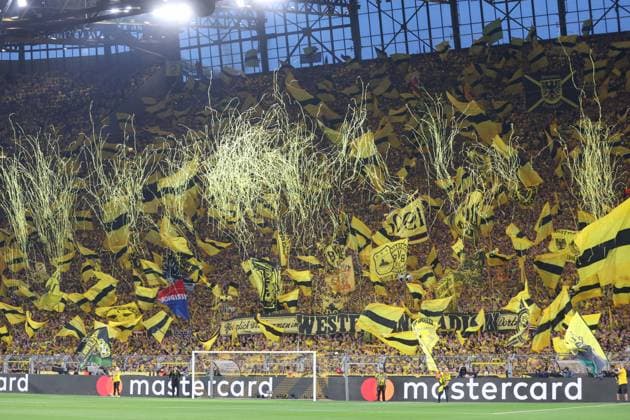 Champions League Borussia Dortmund Paris Saint Germain on 01 05 2024 at Signal Iduna Park in Dortmund The Borussia Dortmund fans on the South Stand Suedtribuene with waving flags MH