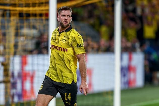 Goal, goal celebration, for 1 0 by Niclas Füllkrug Fuellkrug Borussia Dortmund BVB, 14 , GER, Borussia Dortmund BVB vs Paris Saint Germain PSG, UEFA Champions League 2023 24, semi-final first leg, 01 05 2024, GER, Borussia Dortmund BVB vs Paris Saint Germain PSG, UEFA Champions League 2023 24, semi-final first leg, 01 05 2024, Photo Eibner Pressefoto Gabriel Boia Dortmund Copyright: xEibner-Pressefoto GabrielxBoiax EP_EER