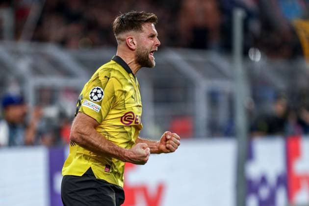 Goal, goal celebration, for 1 0 by Niclas Füllkrug Fuellkrug Borussia Dortmund BVB, 14 , GER, Borussia Dortmund BVB vs Paris Saint Germain PSG, UEFA Champions League 2023 24, semi-final first leg, 01 05 2024, GER, Borussia Dortmund BVB vs Paris Saint Germain PSG, UEFA Champions League 2023 24, semi-final first leg, 01 05 2024, Photo Eibner Pressefoto Gabriel Boia Dortmund Copyright: xEibner-Pressefoto GabrielxBoiax EP_EER