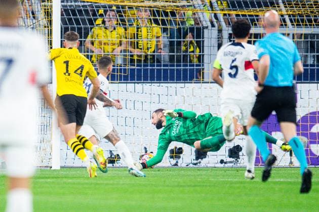01 05 2024 Football, 2023 2024, UEFA Champions League, semi-final, Borussia Dortmund Paris Saint Germain Niclas Füllkrug Dortmund scores the 1-0 goal in front of Lucas Hernandez Paris , Keylor Navas Paris