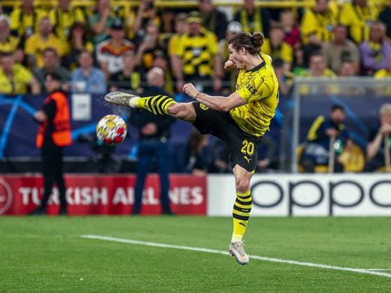 Marcel Sabitzer Borussia Dortmund BVB, 20 on the ball, in action, single action, GER, Borussia Dortmund BVB vs Paris Saint Germain PSG, UEFA Champions League 2023 24, semi-final first leg, 01 05 2024, GER, Borussia Dortmund BVB vs Paris Saint Germain PSG, UEFA Champions League 2023 24, semi-final first leg, 01 05 2024, Photo Eibner Pressefoto Gabriel Boia Dortmund Copyright: xEibner-Pressefoto GabrielxBoiax EP_EER