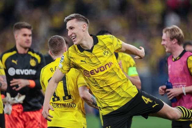01 05 2024, Football, 2023 2024 season, UEFA Champions League, semi-final, Borussia Dortmund Paris Saint Germain, Nico Schlotterbeck Borussia Dortmund is delighted, Dortmund Signal Iduna Park NRW Germany xRHR PHOTO DEx Copyright: DennisxEwert RHR-FOTOx RHR-FOTO DE