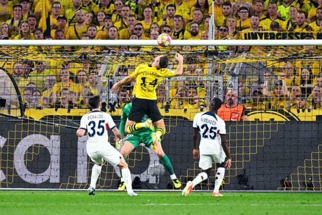 Niclas Fullkrug ( 14 - Borussia Dortmund ) , Lucas Beraldo ( 35 - PSG ) and TAVARES Nuno MENDES ( 25 - PSG ) during the UEFA Champions League match between Borussia Dortmund and Paris Saint Germain at BVB Stadion Dortmund on May 01, 2024 in Dortmund, Germany. ( Photo by federico pestellini panoramic ) - FOOTBALL : Borussia Dortmund vs Paris Saint Germain - Ligue des Champions - 01 05 2024 FedericoPestellini Panoramic 