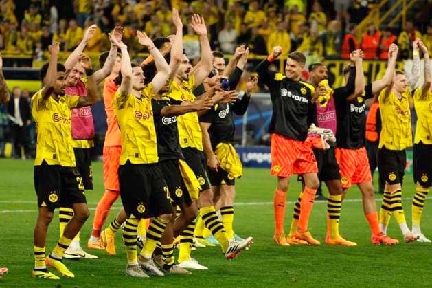 (240502) -- DORTMUND, May 2, 2024 -- Players of Borussia Dortmund acknowledge the spectators after winning the UEFA Champions League semi-final first leg football match between Borussia Dortmund and Paris Saint-Germain in Dortmund, Germany, May 1, 2024. (Photo by Xinhua) (SP)GERMANY-DORTMUND-FOOTBALL-UEFA CHAMPIONS LEAGUE-DORTMUND VS PSG JoachimxBywaletz 