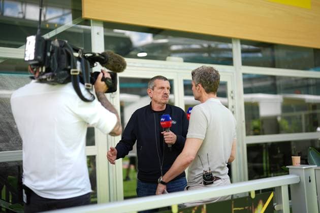Formula 1 Crypto com Miami Grand Prix 02 05 2024, Miami International Autodrome, Miami, Formula 1 Crypto com Miami Grand Prix,in the picture Miami Grand Prix ambassoador Günther Steiner in Sky Deutschland interview nordphotoxGmbHx xBratic nph00250