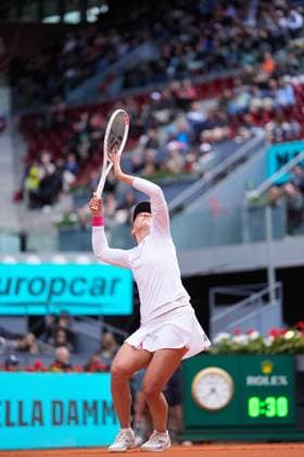 May 2, 2024, Madrid, Madrid, SPAIN: Iga Swiatek of Poland in action against Madison Keys of United States during the Mutua Madrid Open 2024, ATP, Tennis Herren Masters 1000 and WTA, Tennis Damen 1000, tournament celebrated at Caja Magica on Mayo 02, 2024 in Madrid, Spain. Madrid SPAIN - ZUMAa181 20240502_zaa_a181_030 Copyright: xOscarxJ.xBarrosox