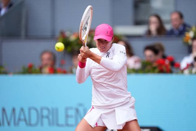 May 2, 2024, Madrid, Madrid, SPAIN: Iga Swiatek of Poland in action against Madison Keys of United States during the Mutua Madrid Open 2024, ATP, Tennis Herren Masters 1000 and WTA, Tennis Damen 1000, tournament celebrated at Caja Magica on Mayo 02, 2024 in Madrid, Spain. Madrid SPAIN - ZUMAa181 20240502_zaa_a181_048 Copyright: xOscarxJ.xBarrosox