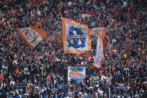 Supporters de l™OM, ambiance lors de l™Ã chauffement pour la demi-finale aller le Ligue Europa opposant l™Olympique de Marseille Ã Atalanta Bergame Calcio au Stade VÃ lodrome le 2 mai 2024 Ã Marseille, Espagne FOOTBALL : Olympique de Marseille vs. Atalanta Bergame Calcio - UEFA Europa League - 02 05 2024 ValentinaClaret Panoramic 