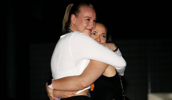BAU 02 05 2024, Germany, Stuttgart Volleyball, Sparda Welt, Triple winner Allianz MTV Stuttgart celebrates the triple team at Sparda Welt Stuttgart, Michelle Schwerdtner, Roosa Koskelo