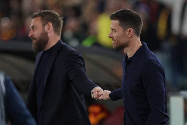 Rome, Italy 2.05.2024: Daniele De Rossi coach of Roma greet Xabi Alonso coach manager of Leverkusen before the UEFA Europa League 2023-2024, semi-finals leg 1, football match between AS Roma vs Bayer 04 Leverkusen FuSsball at Olympic Stadium in Rome.  Copyright: xMarcoxIacobucci IPAxSportx xipa-x xx IPA_45675270 IPA_Agency_IPA45675270