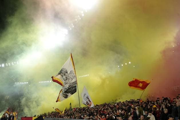Roma s supporters during the UEFA Europa League semifinal first leg soccer match between AS Roma and Bayer 04 Leverkusen at the Olympic stadium in Rome, Italy, Thursday, May 2, 2024. (Alfredo Falcone LaPresse)  Copyright: xAlfredoxFalcone LaPressex