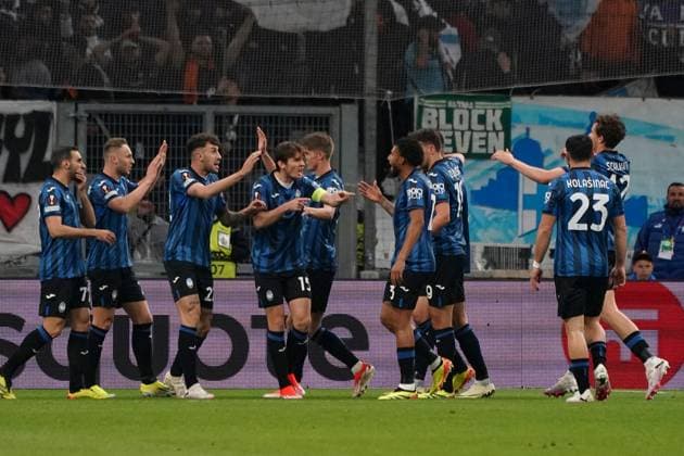 Gianluca Scamacca and team of Atalanta Bergame celebrates after scoring during the UEFA Europa League semifinal first leg match between Atalanta Bergame and Olympique de Marseille at Orange VÃ lodrome in Marseille. FOOTBALL : Olympique de Marseille vs Atalanta Bergame - Demi finale Europa League - Marseille - 02 05 2024 NorbertScanella Panoramic 