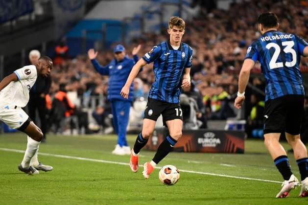 Charles DE KETELAERE (ABC) lors de la demi-finale aller le Ligue Europa opposant l™Olympique de Marseille Ã Atalanta Bergame Calcio au Stade VÃ lodrome le 2 mai 2024 Ã Marseille, Espagne FOOTBALL : Olympique de Marseille vs. Atalanta Bergame Calcio - UEFA Europa League - 02 05 2024 ValentinaClaret Panoramic 