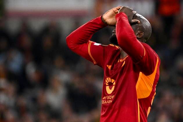 Sport Bilder des Tages Romelu Lukaku of AS Roma looks dejected during the Europa League football match between AS Roma and Bayer Leverkusen at Olimpico stadium in Rome (Italy), May 2nd, 2024. AndreaxStaccioli