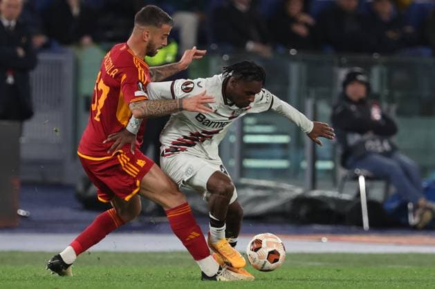 Rome, Italy 2.05.2024: Leonardo Spinazzola of Roma, Jeremie Frimpong of Leverkusen during the UEFA Europa League 2023-2024, semi-finals leg 1, football match between AS Roma vs Bayer 04 Leverkusen FuSsball at Olympic Stadium in Rome.  Copyright: xMarcoxIacobucci IPAxSportx xipa-x xx IPA_45677331 IPA_Agency_IPA45677331