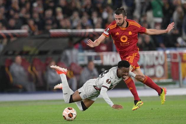 2nd May 2024, Stadio Olimpico, Rome, Italy; Europa League, Semi Final First Leg Football; Roma versus Bayer Leverkusen; Bryan Cristante of AS Roma, Nathan Tella of Bayer Leverkusen  ActionPlus12637450 AllShotLive