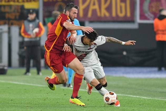 Football Europa League match - AS Roma vs Bayer 04 Leverkusen Bryan Cristante of AS Roma,Piero Hincapie of Bayer Leverkusen during the Uefa Europa League semi final first leg match AS Roma v Bayer Leverkusen at Olimpico stadium in Rome, Italy, 02nd May, 2024. Mattia Vian during AS Roma vs Bayer 04 Leverkusen, Football Europa League match in Rome, Italy, May 02 2024 Rome Italy  Copyright: xIPAxSport ABACAx