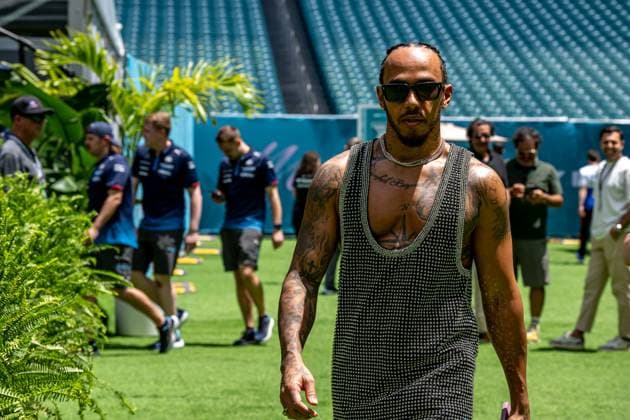 Sport Bilder des Tages MIAMI, UNITED STATES: Lewis Hamilton, racing for the Mercedes F1 team during the 2024 Formula 1 Miami Grand Prix at the Miami International Autodrome in Miami, United States